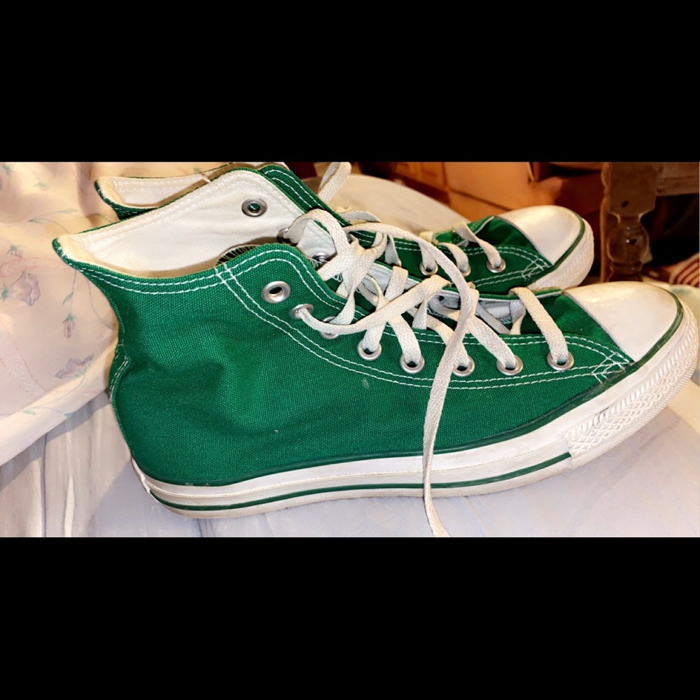 Converse green shoes